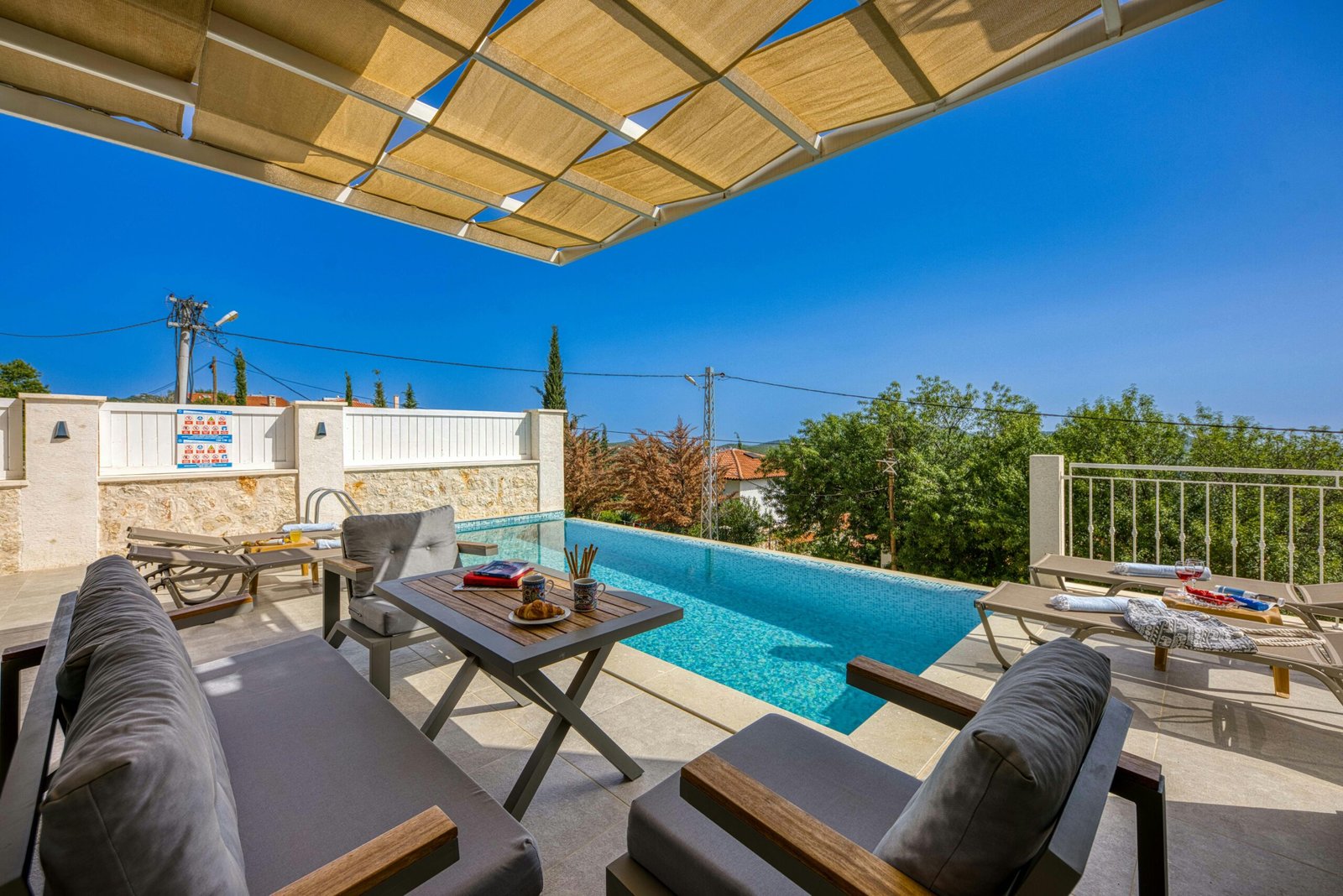 Graph showing increased demand for voice-controlled amenities in vacation rentals